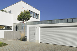 Garagenrolltore mit Antrieb